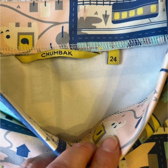 Chumbak brand stretchy pencil skirt with city designs. Marked size 24 (kid10/12) - Picture 3 of 3